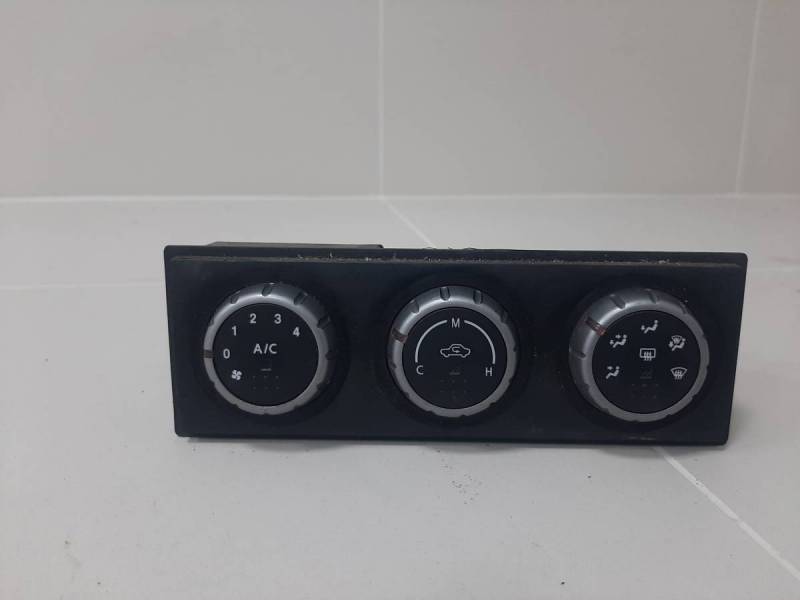 Блок управления климатической установкой Nissan Almera Classic (B10) 2006-2013