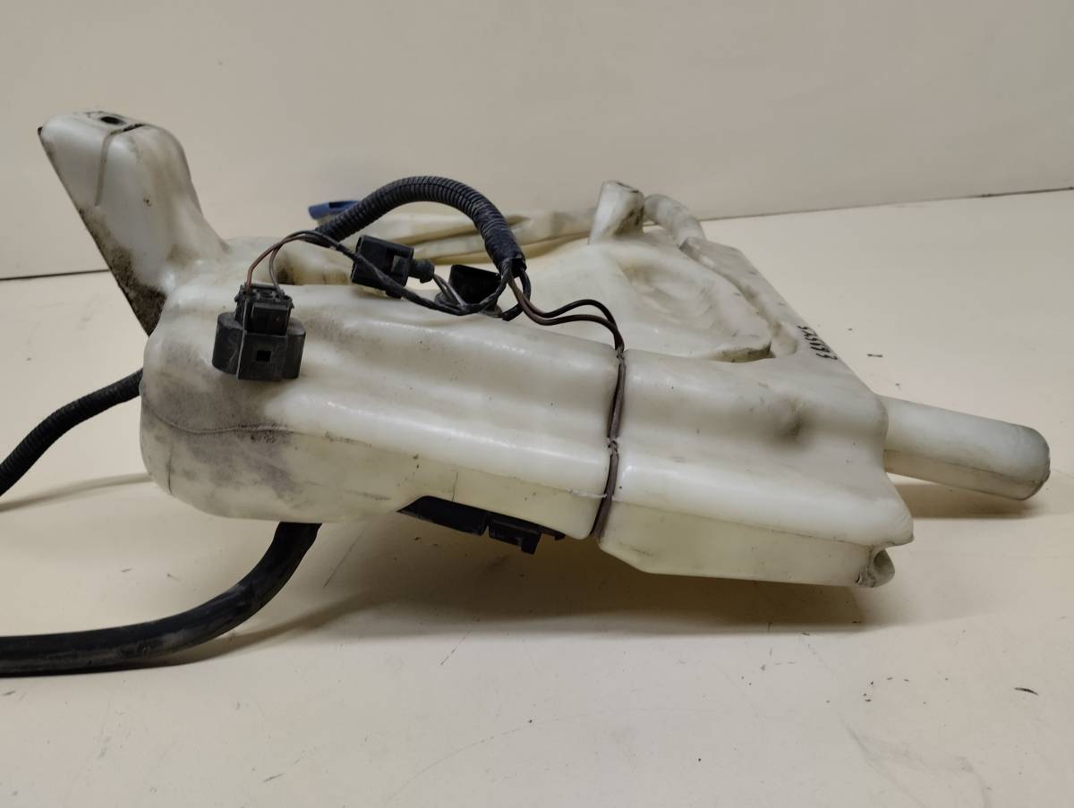 Бачок омывателя Audi Q7 (4L) 2005-2015