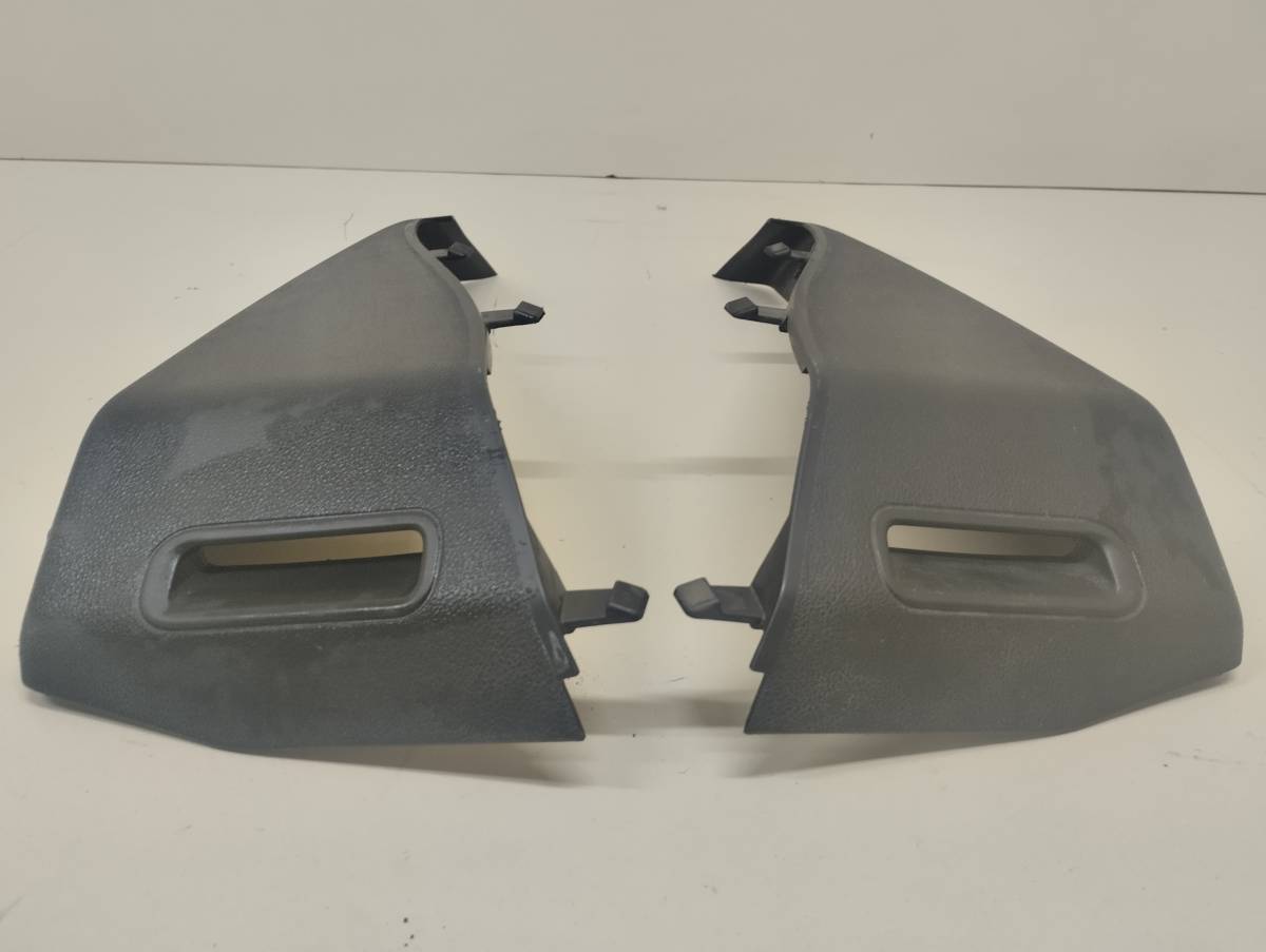 Держатель задней полки Opel Astra J 2010-2017 Держатель задней полки Opel Astra J 2010-2017