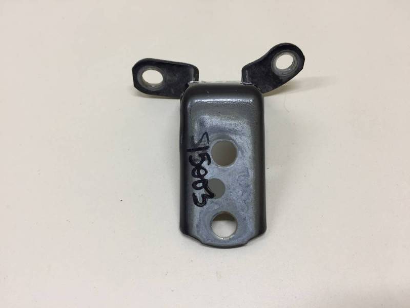 Петля двери задней правой нижняя Toyota Camry (V50) 2011-2017
