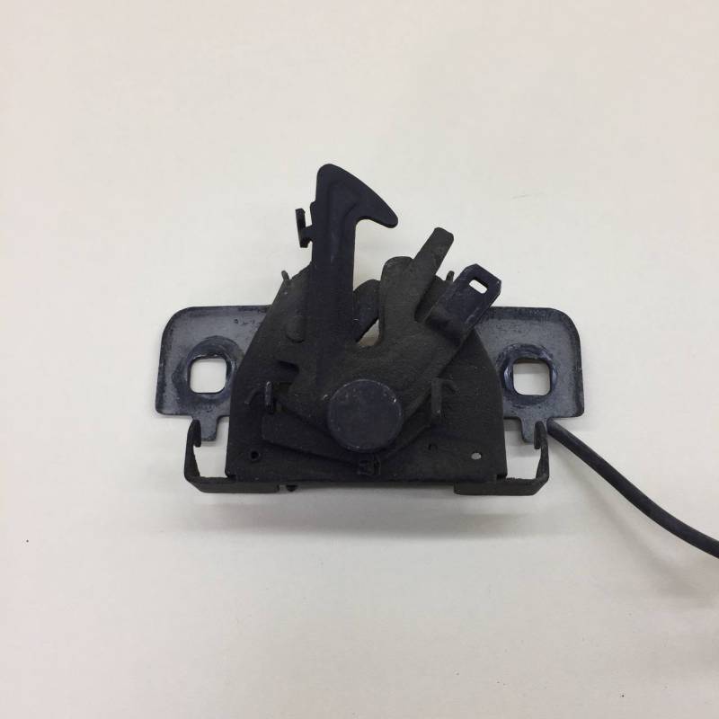 Замок капота Renault Sandero Stepway (5S) 2014-2022