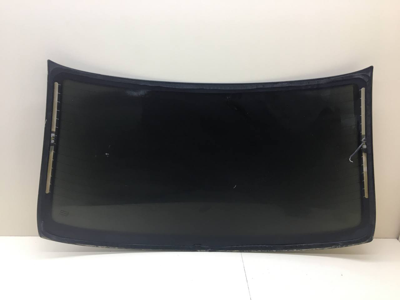 Стекло заднее Lada Priora 2007-2018