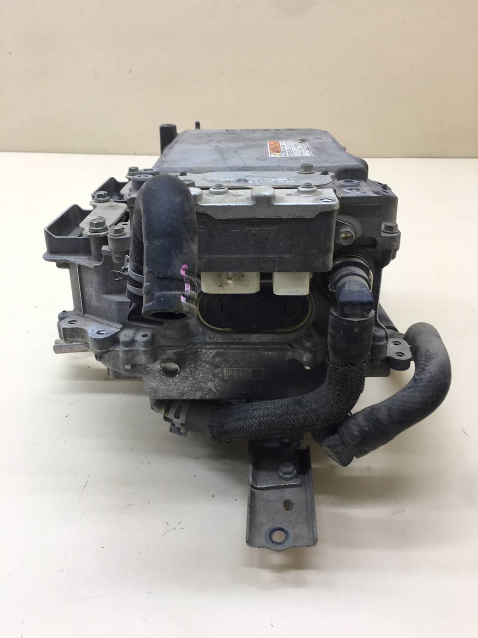 Инвертор Toyota Rav 4 (XA40) 2013-2019 Инвертор Toyota Rav 4 (XA40) 2013-2019