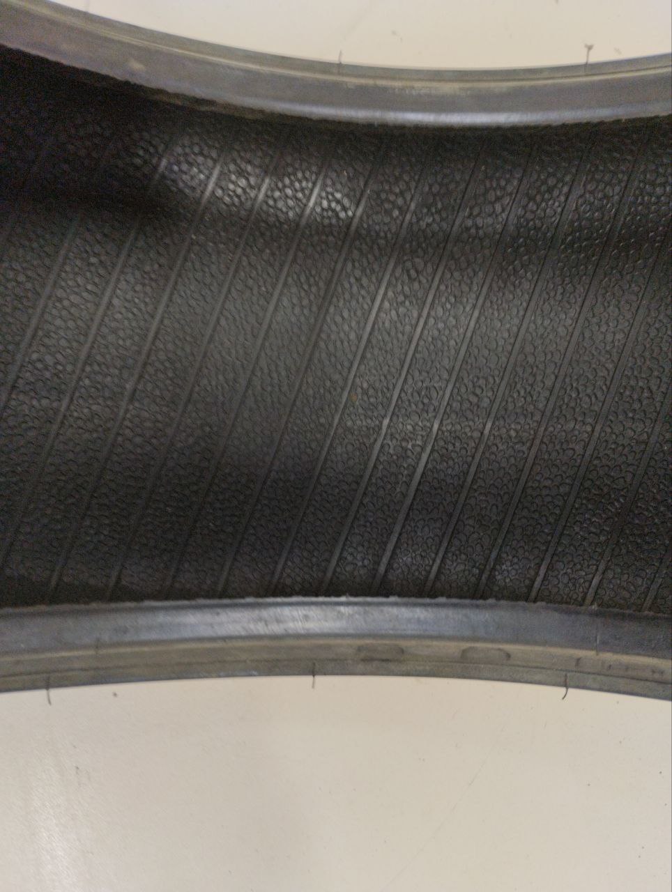 Шины R16 Зимние шипованные GOODYEAR 