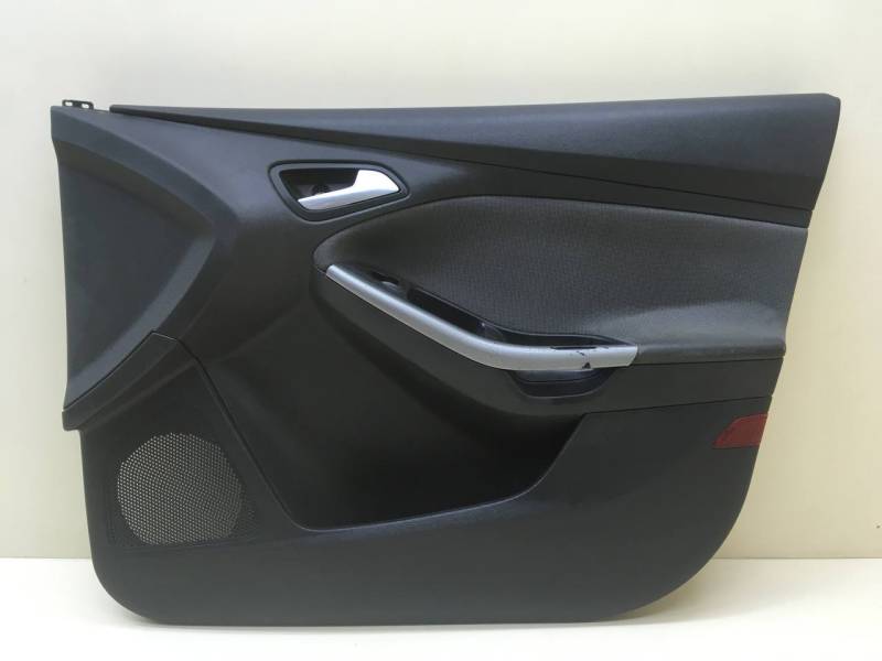 Обшивка двери передней правой Ford Focus 3 2011>