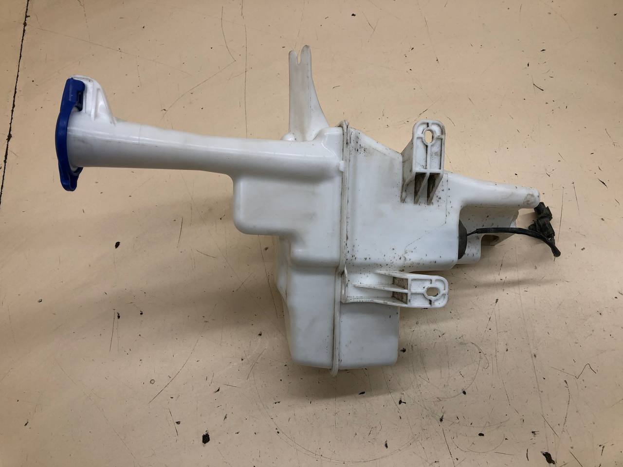 Бачок омывателя Hyundai Solaris (RB) 2010-2017