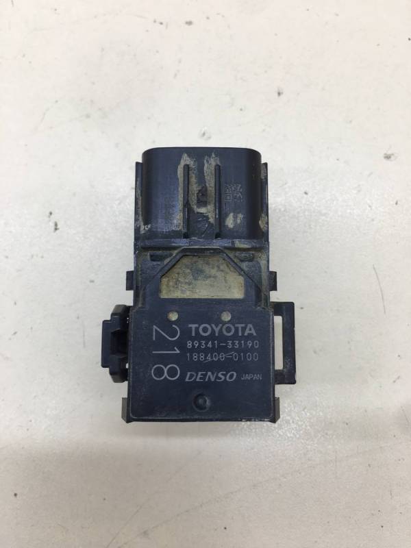 Датчик парковки Toyota Camry (V50) 2011-2017 Датчик парковки Toyota Camry (V50) 2011-2017