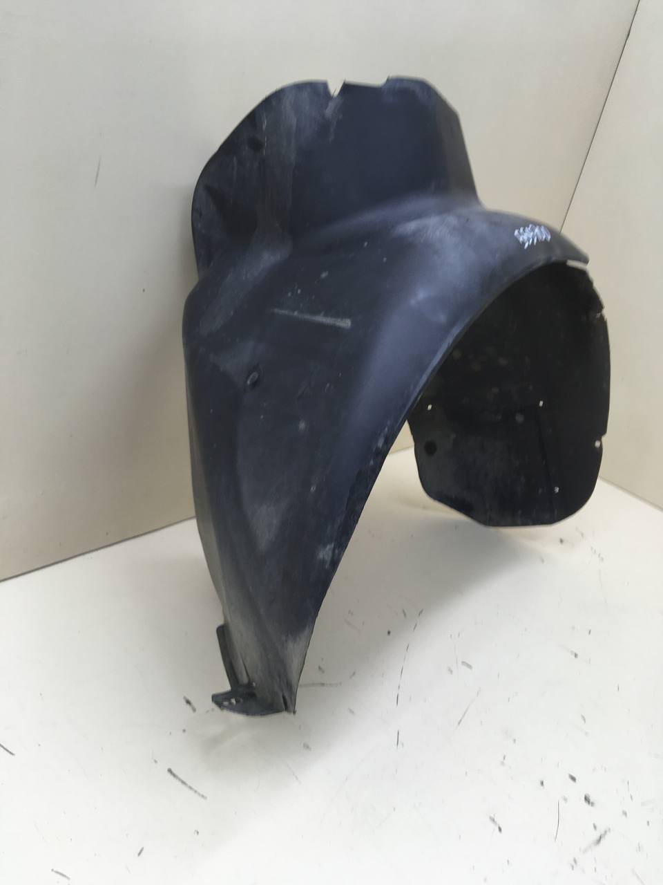 Локер передний правый Fiat Albea 2002-2012