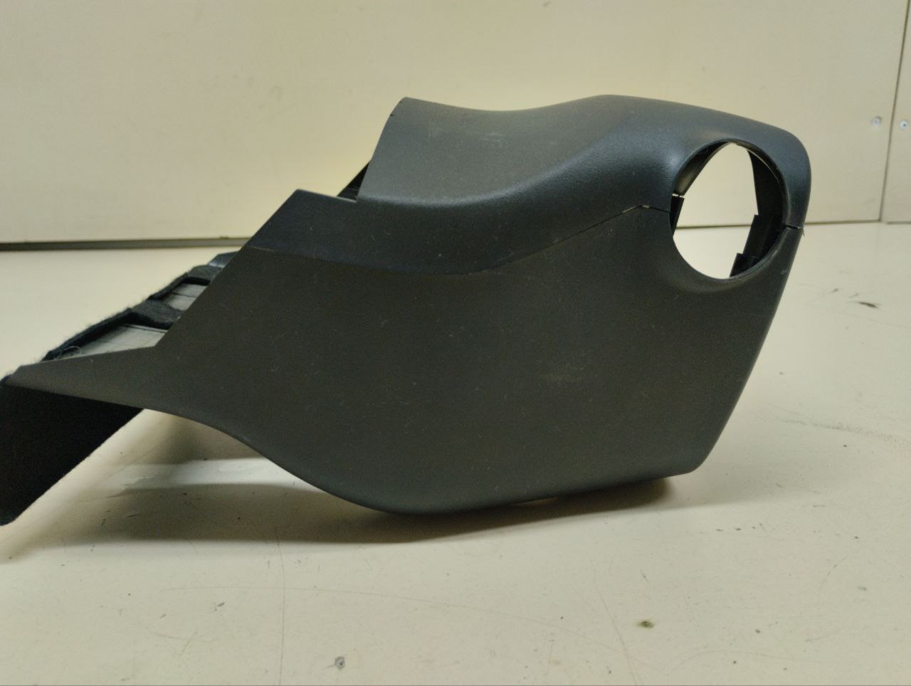 Кожух рулевой колонки Toyota Auris (E150) 2006-2012 Кожух рулевой колонки Toyota Auris (E150) 2006-2012