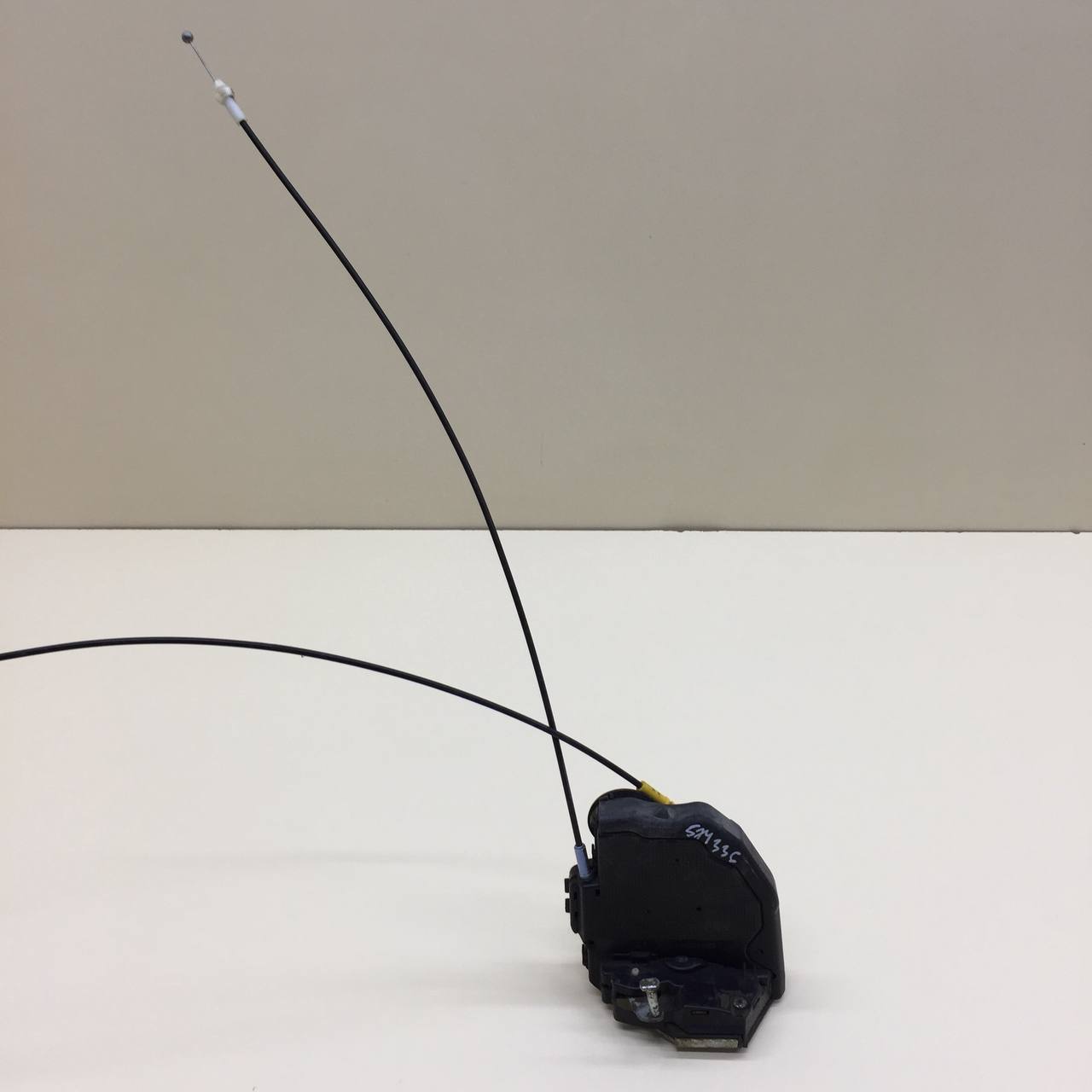 Замок двери задней левой Toyota Auris (E150) 2006-2012