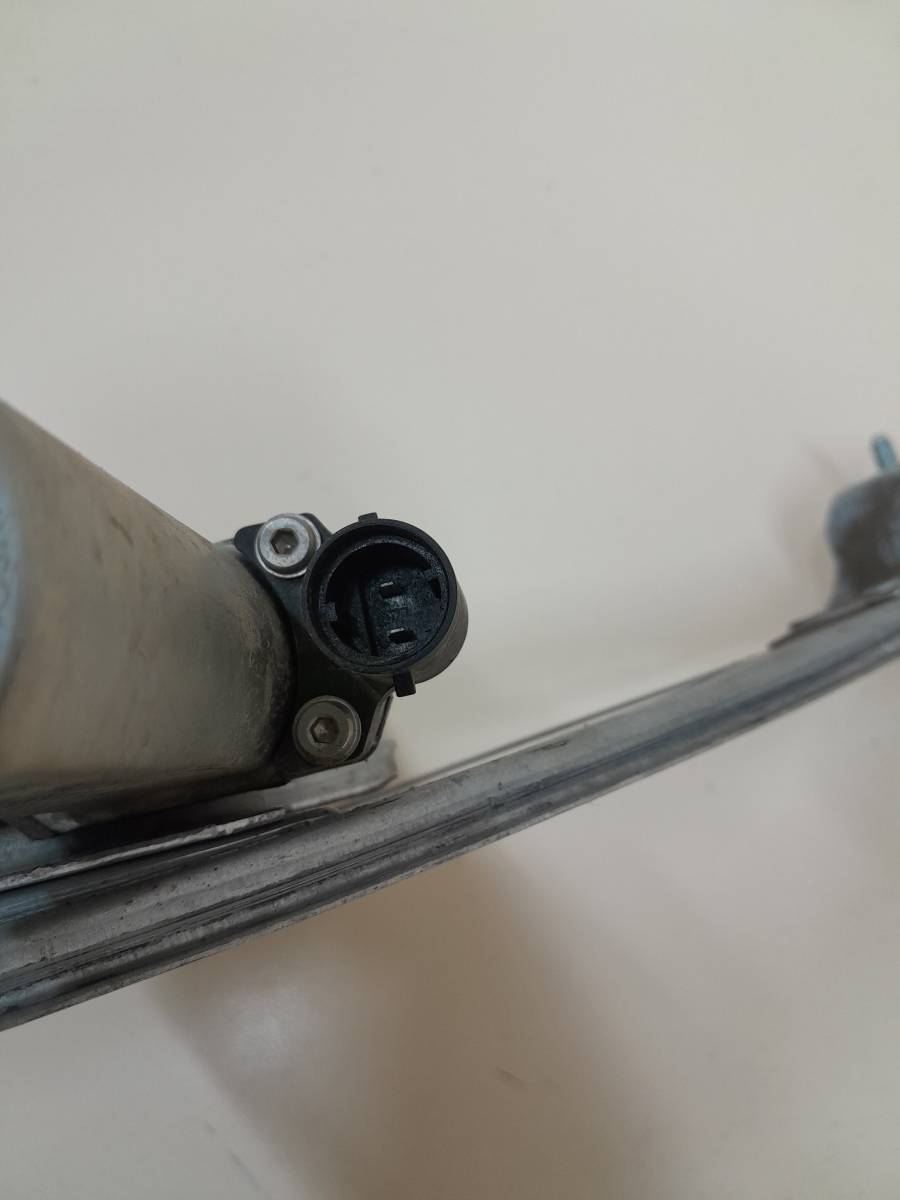 Стеклоподъемник электр. передний левый Renault Sandero 2009-2014