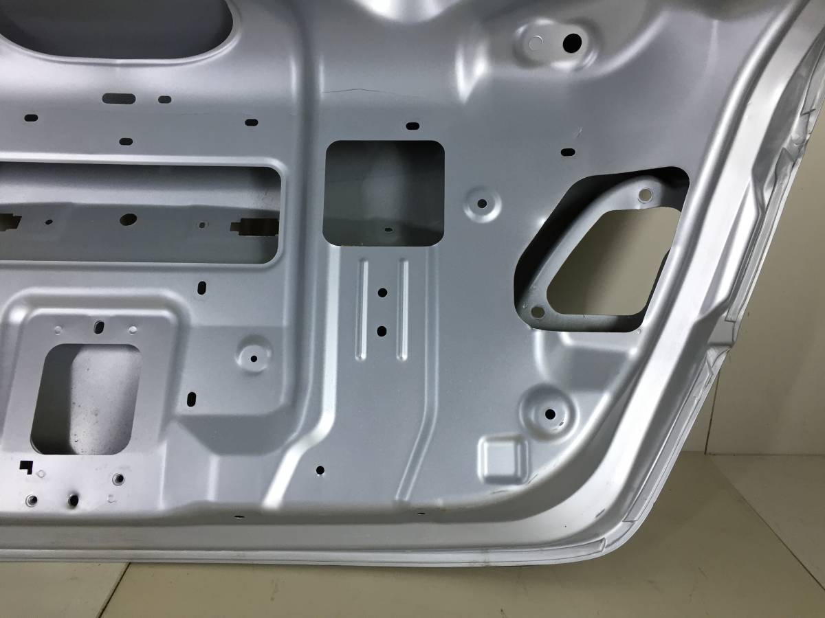 Крышка багажника Nissan Sentra (B17) 2013-2017