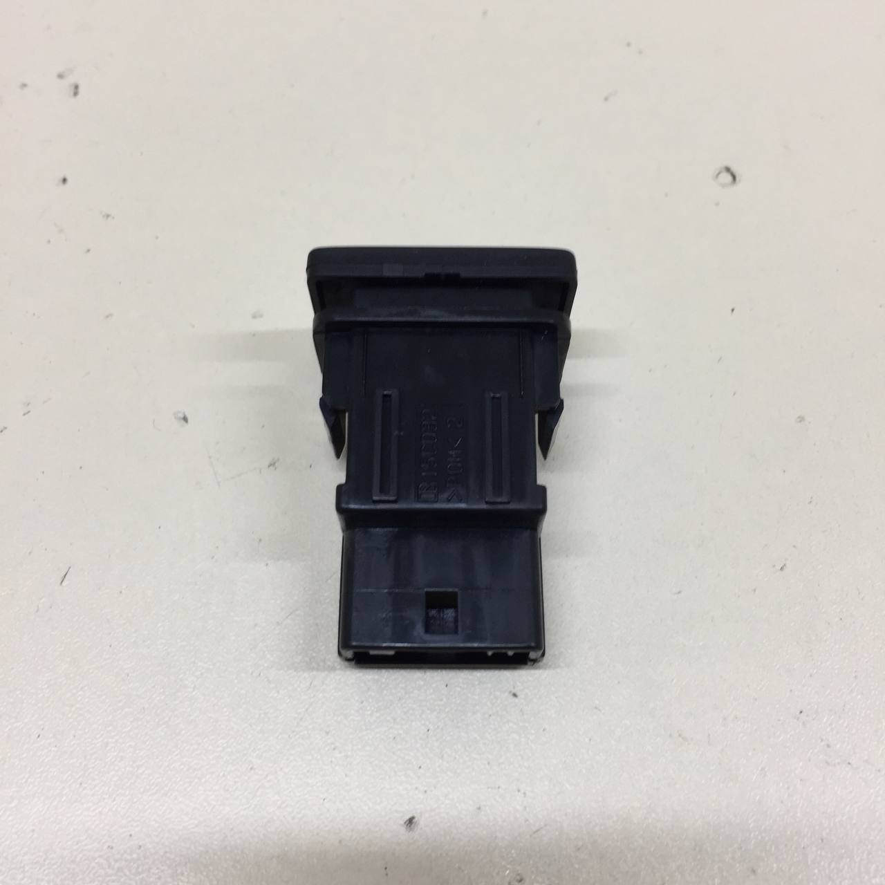 Кнопка антипробуксовочной системы Toyota Land Cruiser Prado (J150) 2009-2022