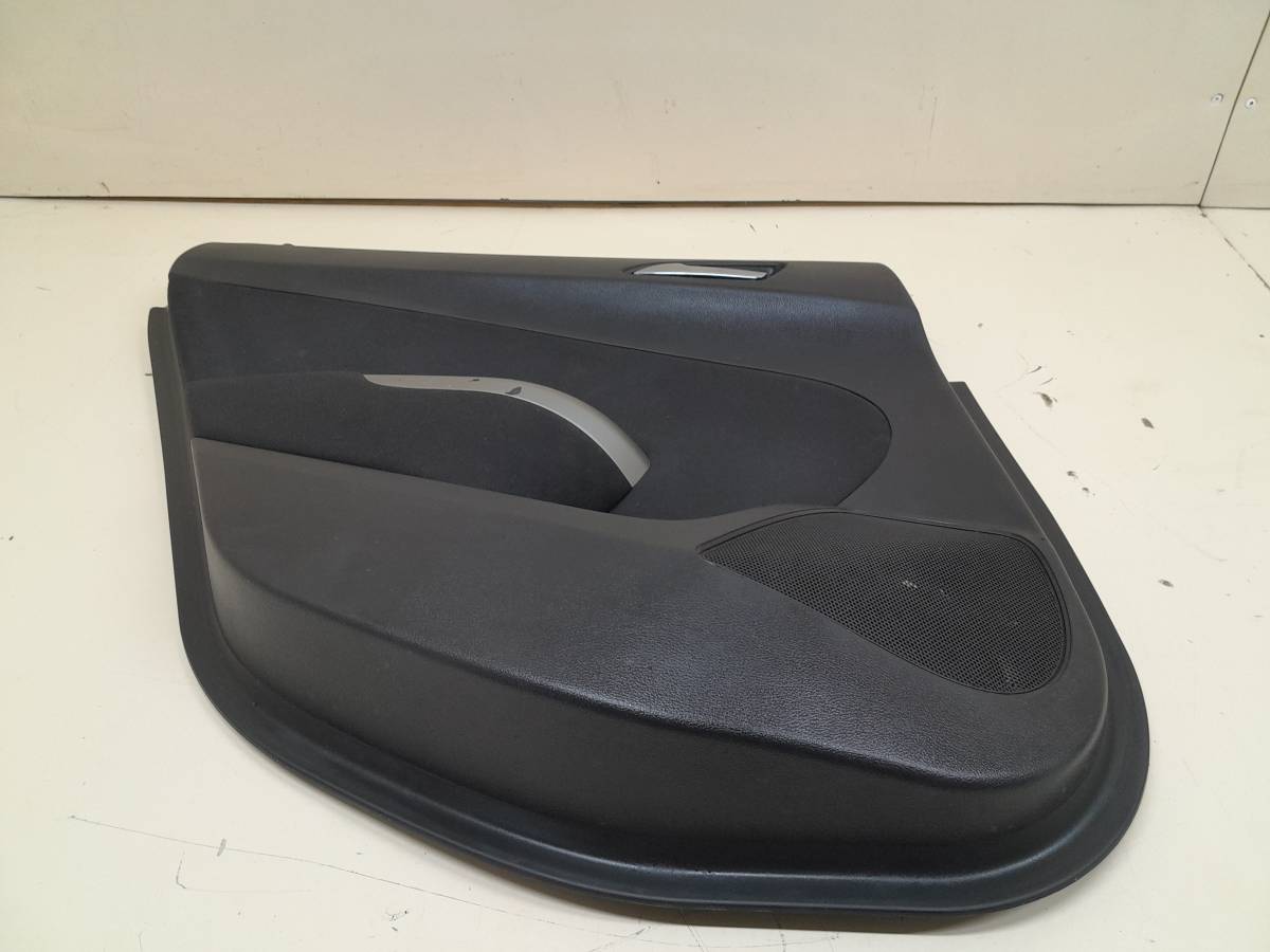 Обшивка двери задней левой Opel Astra J 2010-2017