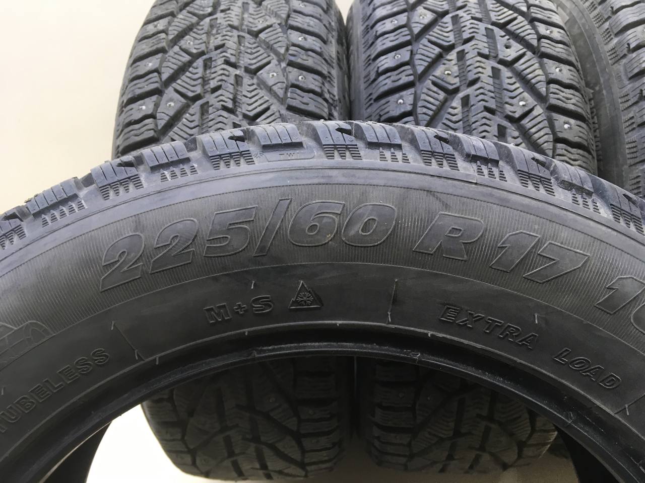 Шины к-кт R17 Зимние шипованные Tigar SUV Ice