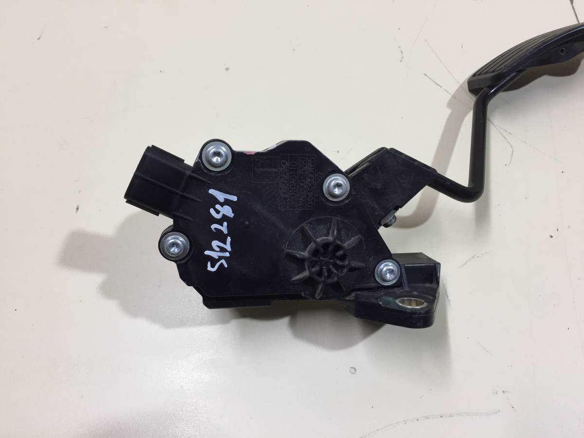 Педаль газа Subaru Forester (S12) 2008-2012