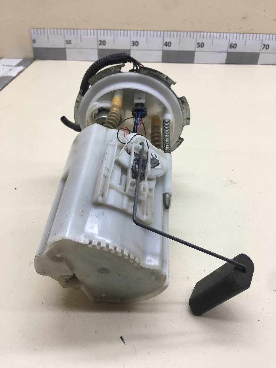 Насос топливный электрический Lada Granta 2011>