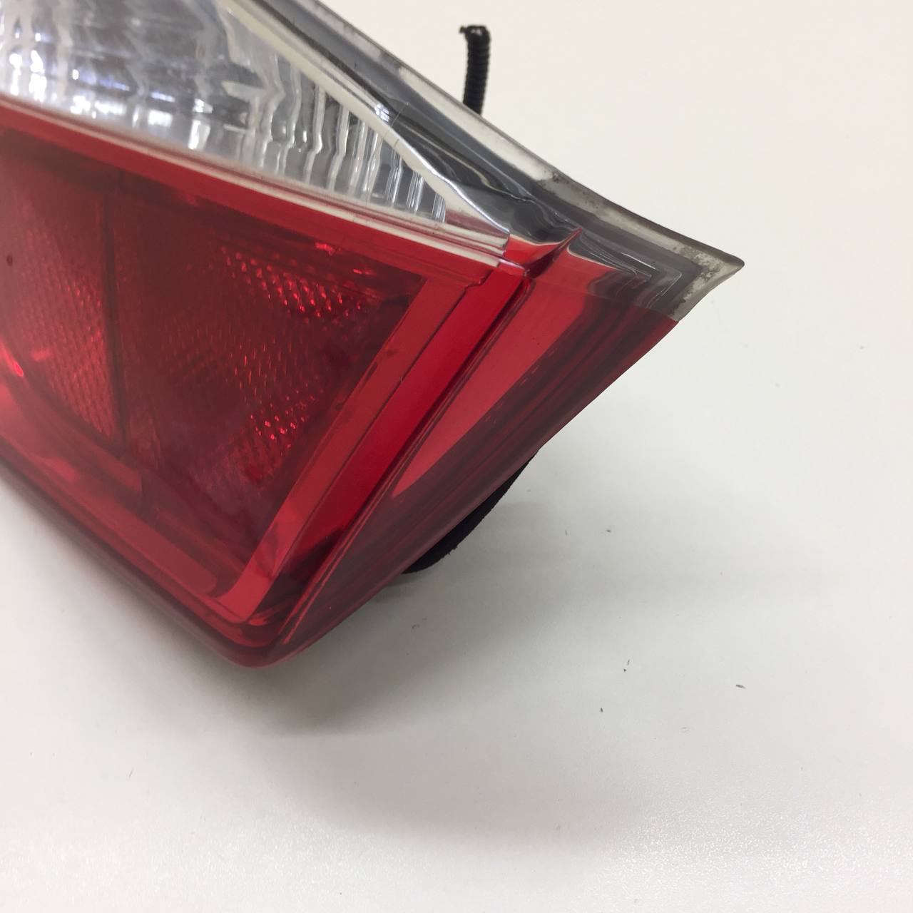 Фонарь задний внутренний левый Toyota Camry (V50) 2011-2017