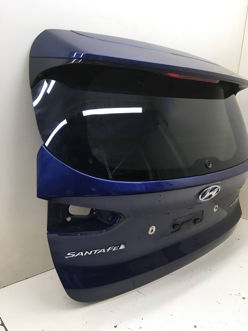 Дверь багажника со стеклом Hyundai Santa Fe (TM) 2018-2022 Дверь багажника со стеклом Hyundai Santa Fe (TM) 2018-2022