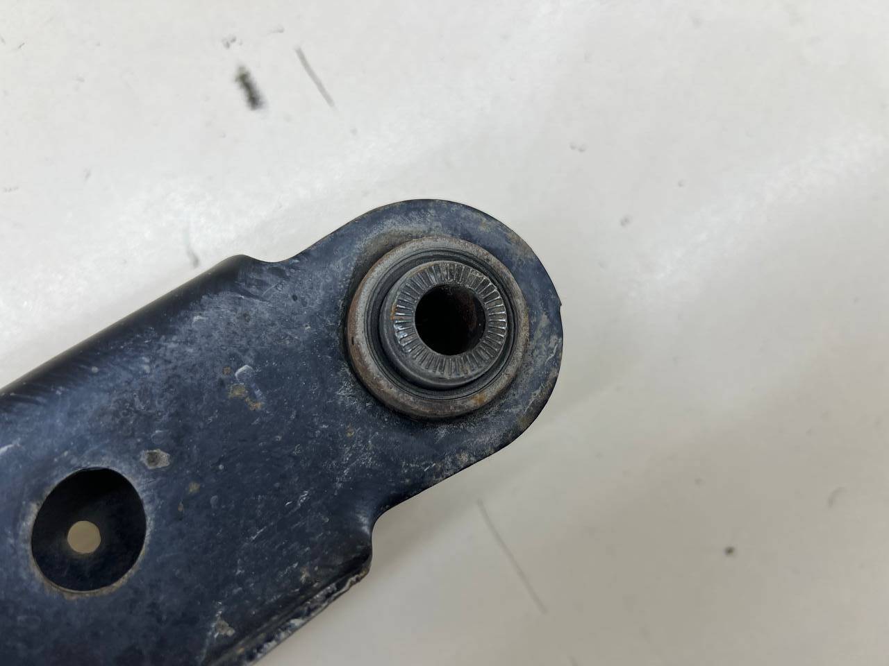 Рычаг задний поперечный Toyota Rav 4 (XA40) 2013-2019