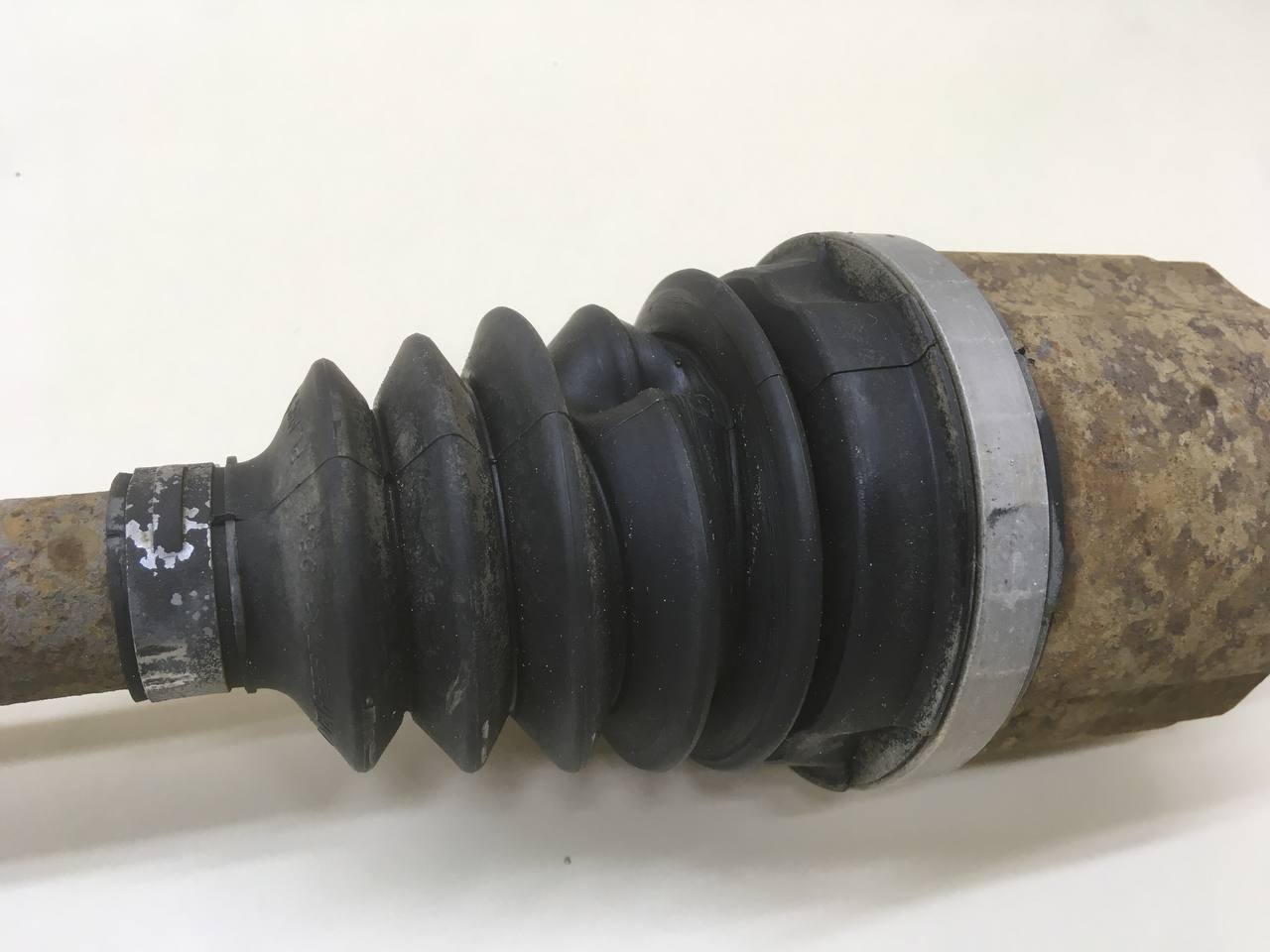 Полуось передняя левая Renault Duster (HSA, HSM) 2012> Полуось передняя левая Renault Duster (HSA, HSM) 2012>