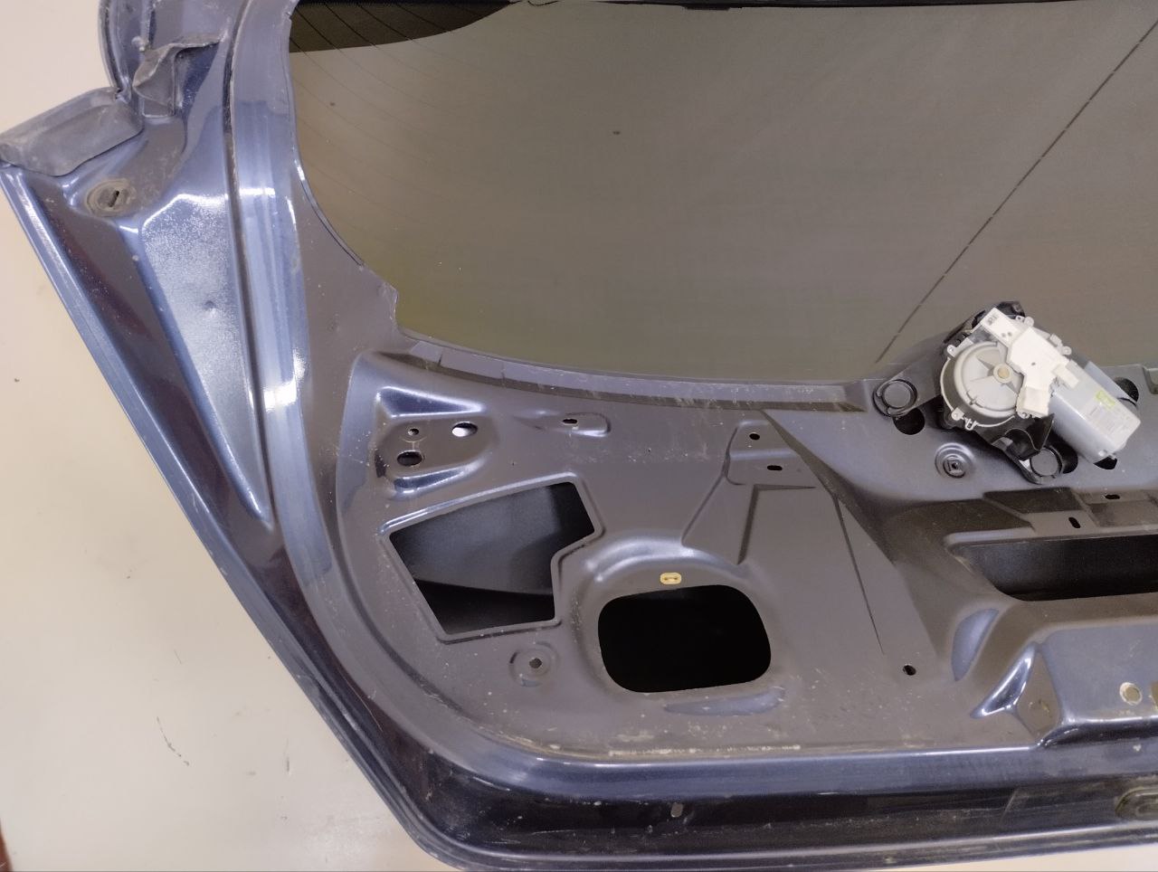 Дверь багажника со стеклом Peugeot 308 2007>
