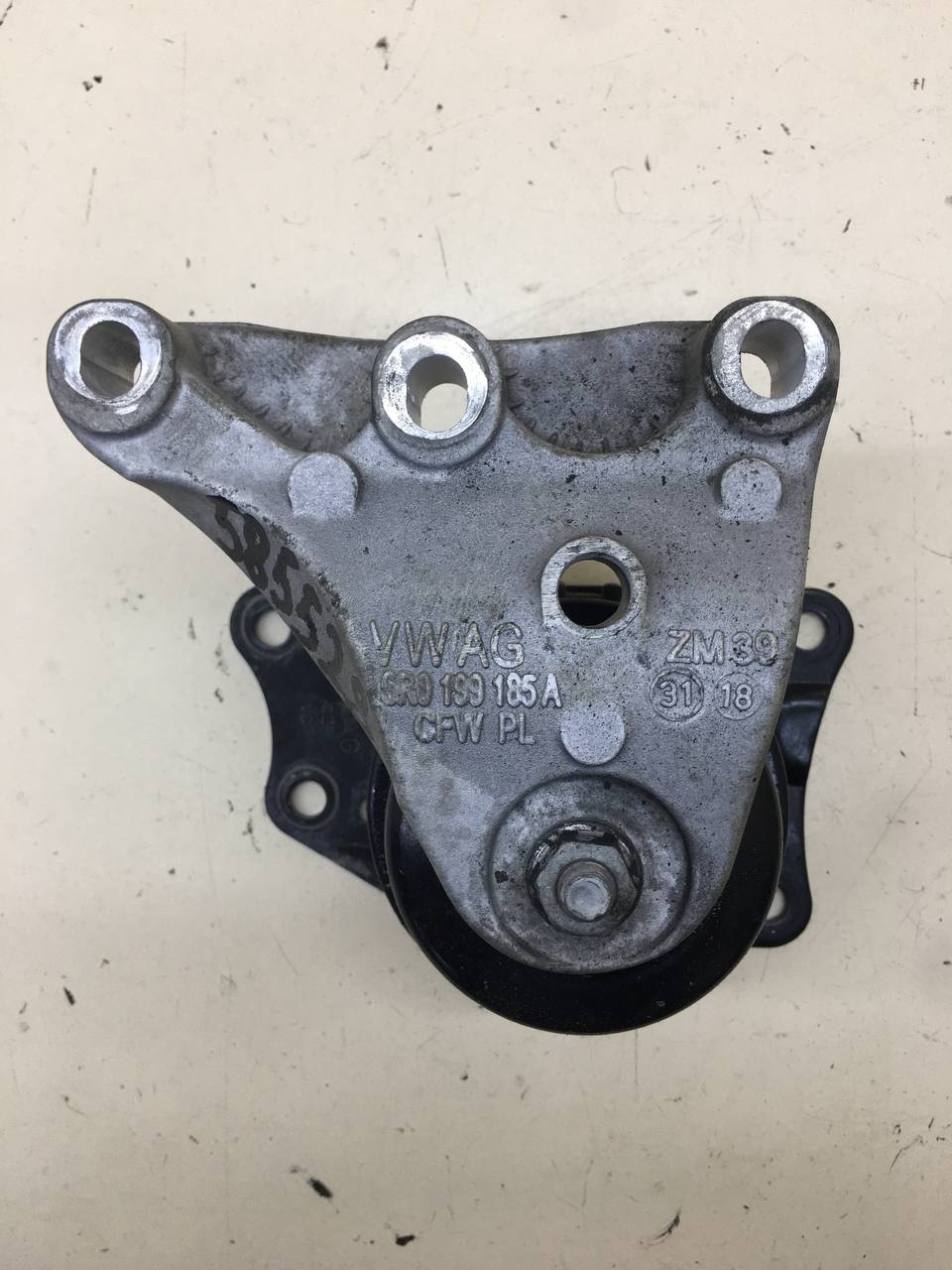 Опора двигателя правая Volkswagen Polo (MK5) 2011-2020