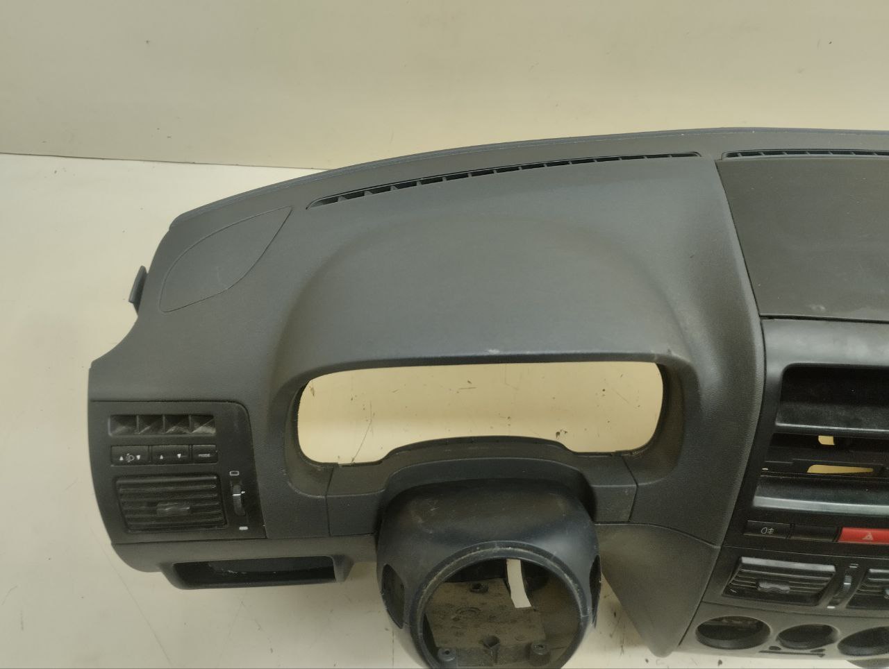 Торпедо Fiat Albea 2002-2012 Торпедо Fiat Albea 2002-2012