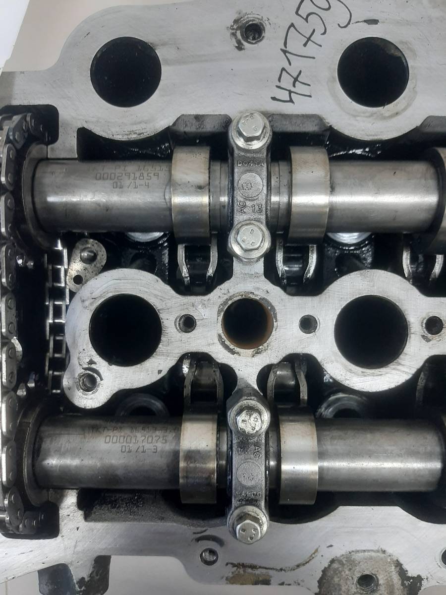Головка блока цилиндров Land Rover Discovery 3 (L319) 2004-2009 Головка блока цилиндров Land Rover Discovery 3 (L319) 2004-2009