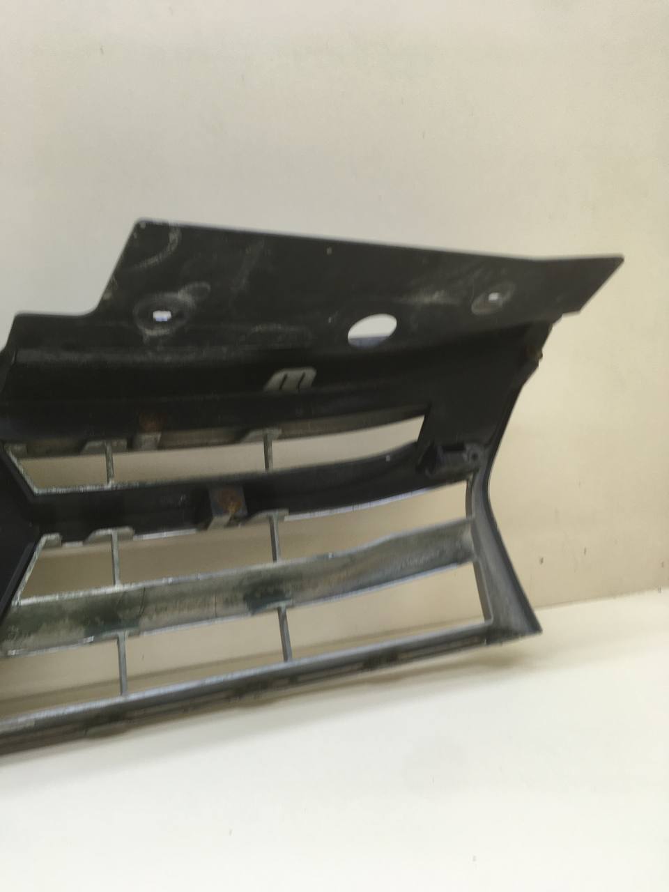Решетка радиатора Renault Duster (HSA, HSM) 2012> Решетка радиатора Renault Duster (HSA, HSM) 2012>