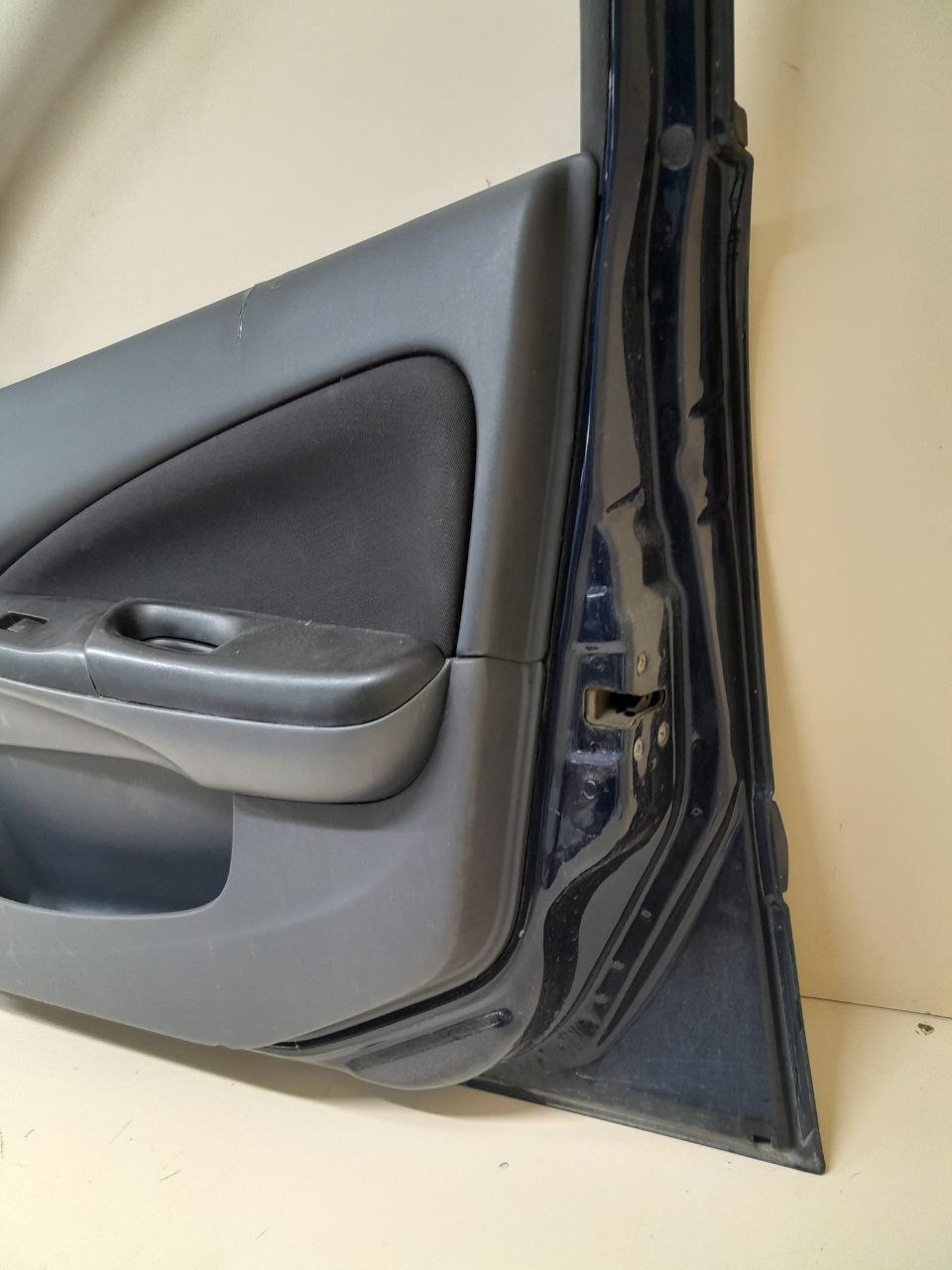 Дверь передняя правая Nissan Almera (N16) 2000-2006