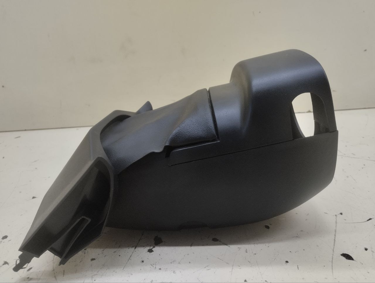 Кожух рулевой колонки Ford Mondeo 4 2007-2015 Кожух рулевой колонки Ford Mondeo 4 2007-2015