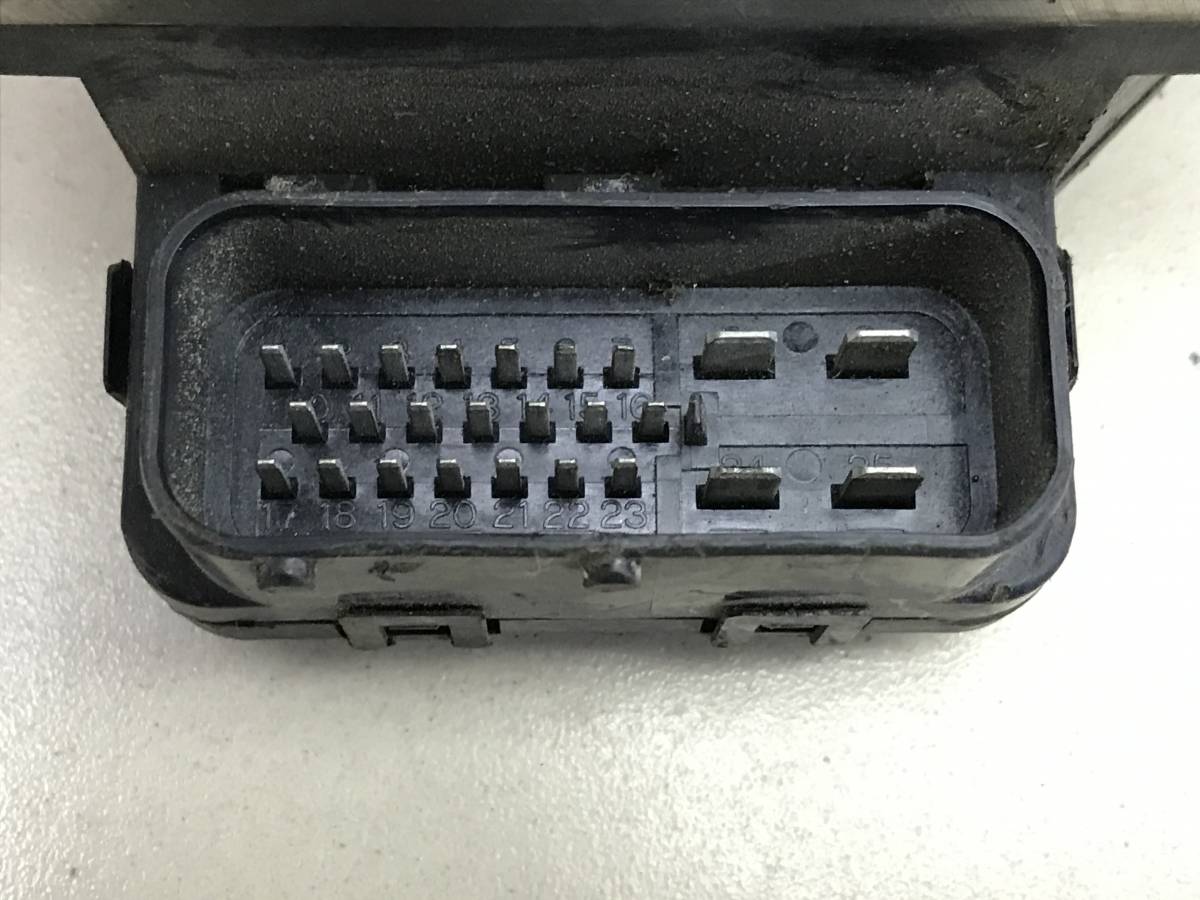 Блок ABS (насос) Mazda Premacy (CP) 1999-2005