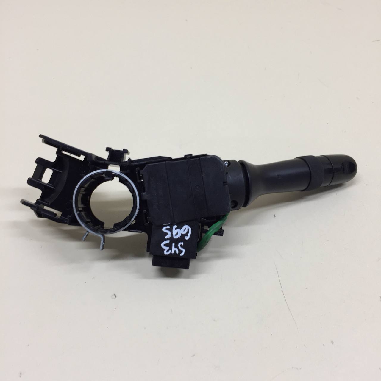 Переключатель поворотов подрулевой Toyota Rav 4 (A30) 2006-2013 Переключатель поворотов подрулевой Toyota Rav 4 (A30) 2006-2013