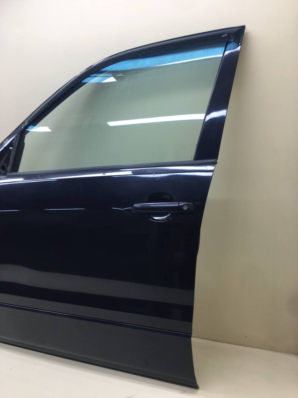 Дверь передняя левая Suzuki Grand Vitara 2005-2015