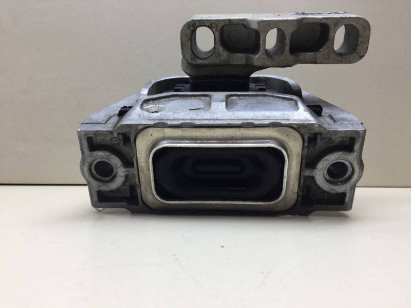 Опора двигателя правая Volkswagen Caddy 2004-2016