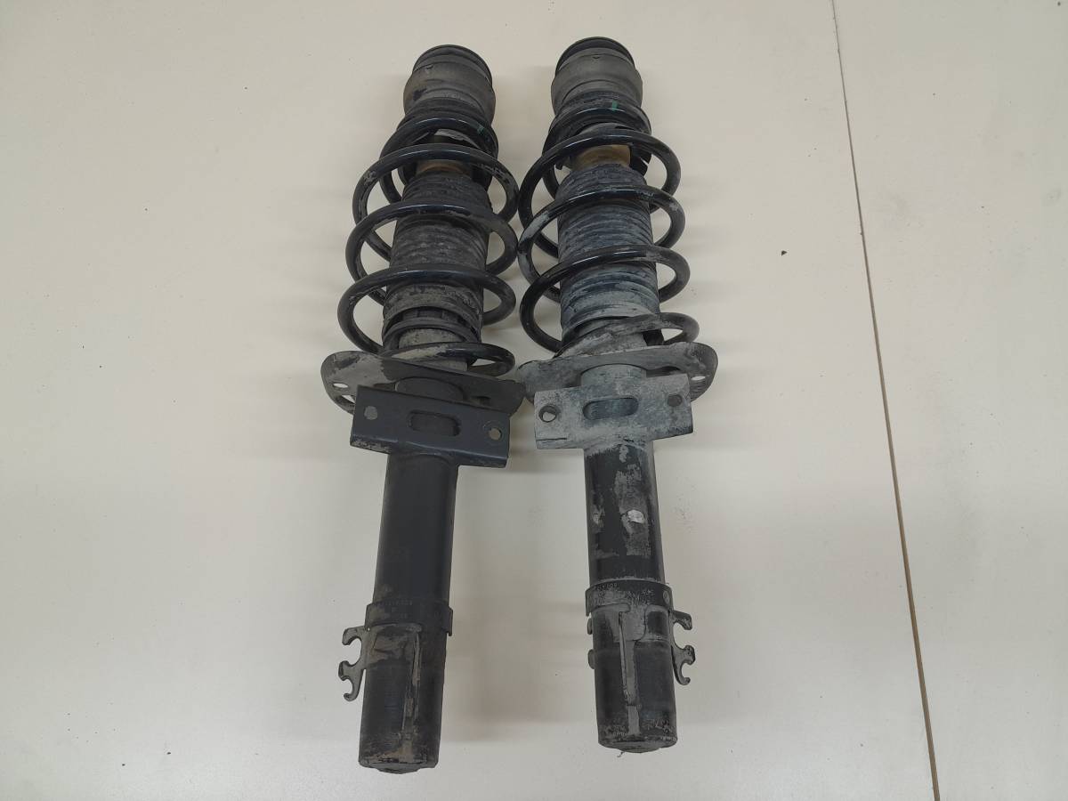 Амортизатор передний Volkswagen Polo (MK5) 2011-2020 Амортизатор передний Volkswagen Polo (MK5) 2011-2020