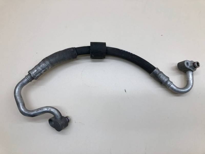Трубка кондиционера Volkswagen Golf 5 (1K) 2003-2009 Трубка кондиционера Volkswagen Golf 5 (1K) 2003-2009
