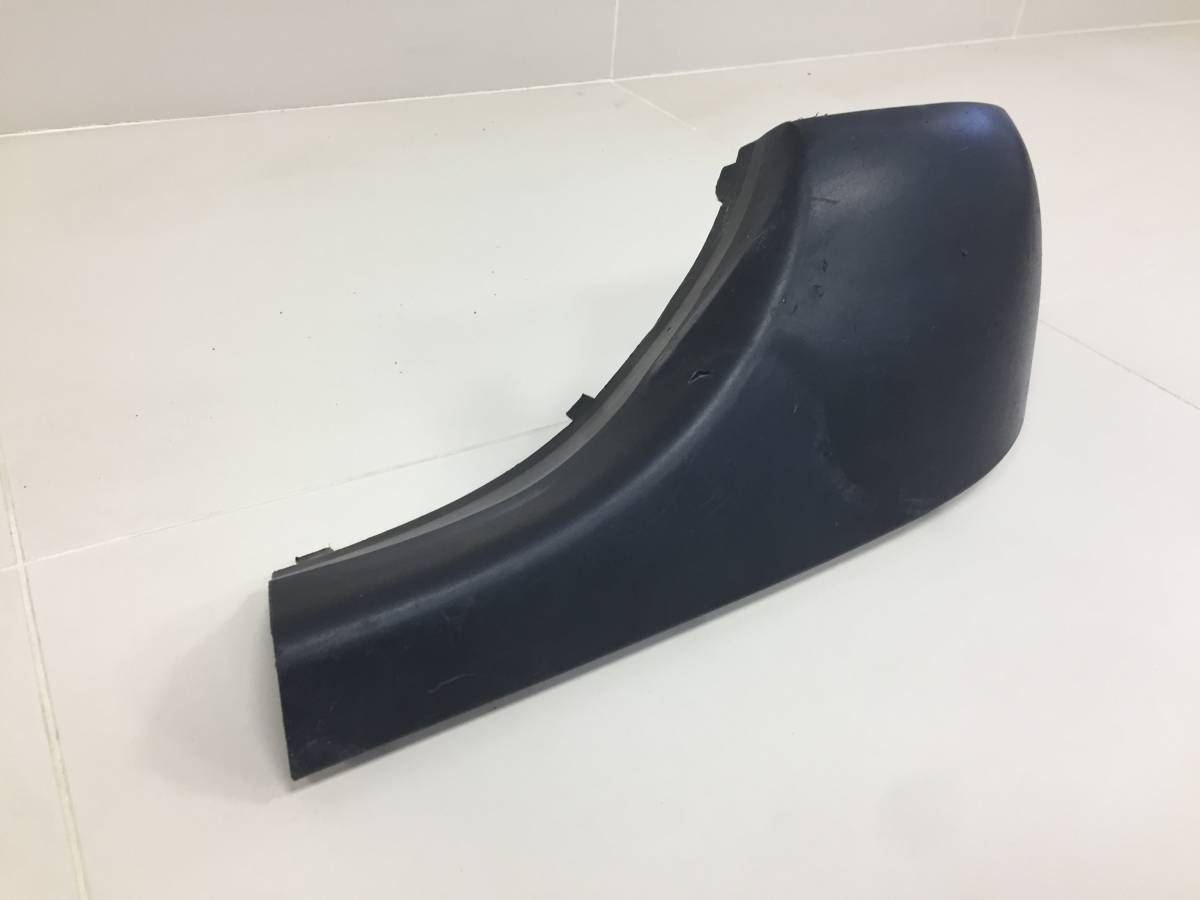 Накладка заднего бампера правая Citroen Xsara Picasso 1999-2010