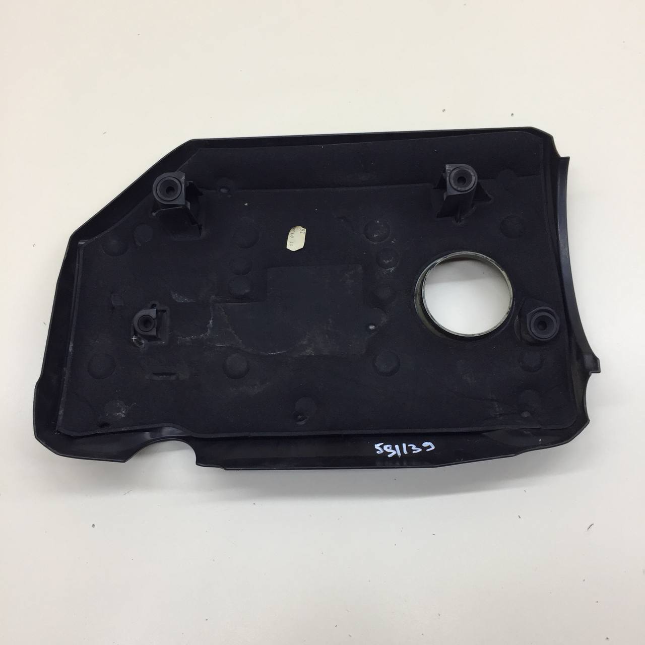 Крышка двигателя декоративная Volkswagen Tiguan (5N1) 2007-2011 Крышка двигателя декоративная Volkswagen Tiguan (5N1) 2007-2011