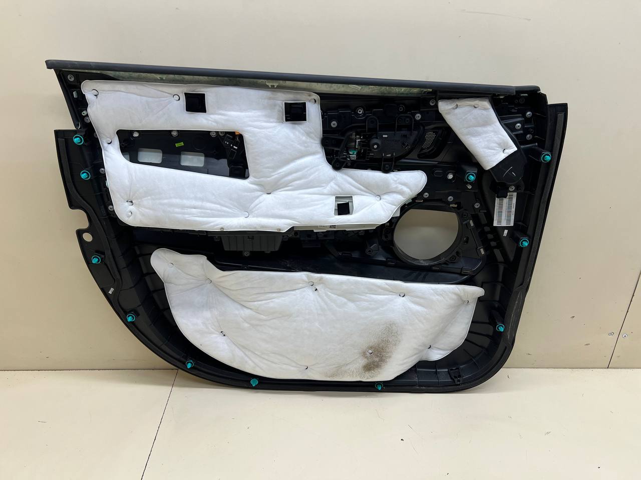 Обшивка двери передней правой Changan UNI-K 2020>