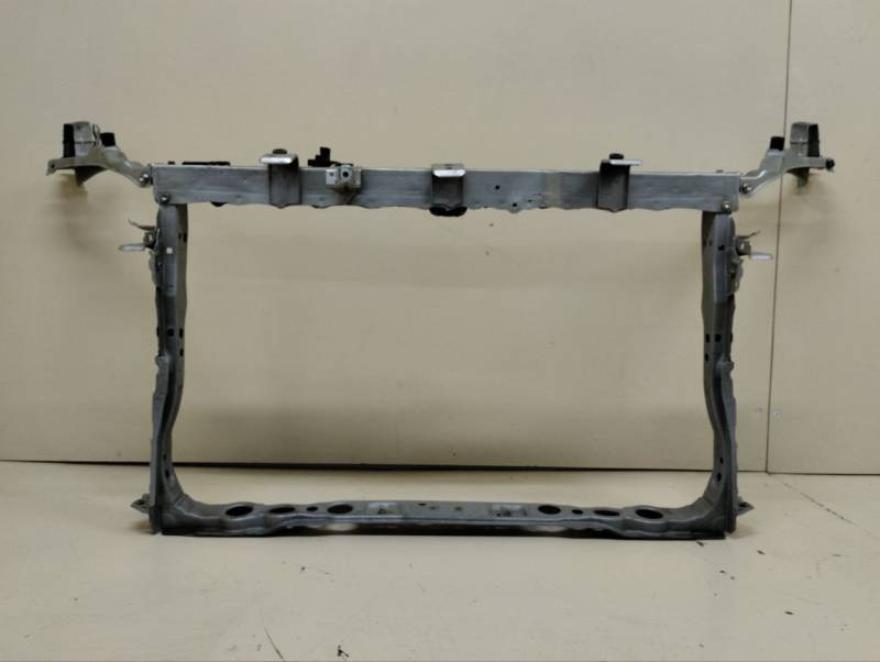 Панель передняя Toyota Auris (E150) 2006-2012 Панель передняя Toyota Auris (E150) 2006-2012