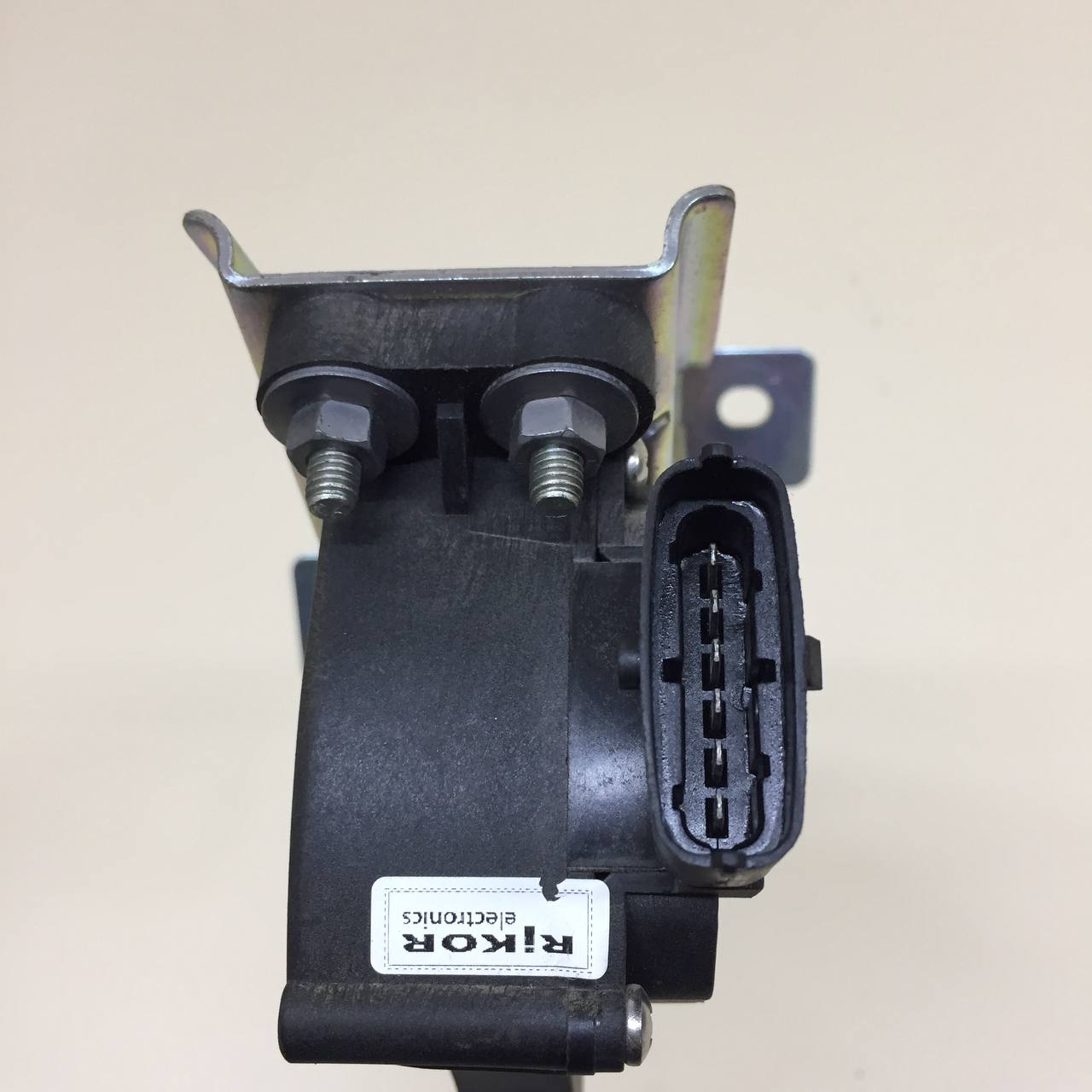 Педаль газа Lada Vesta 2015>