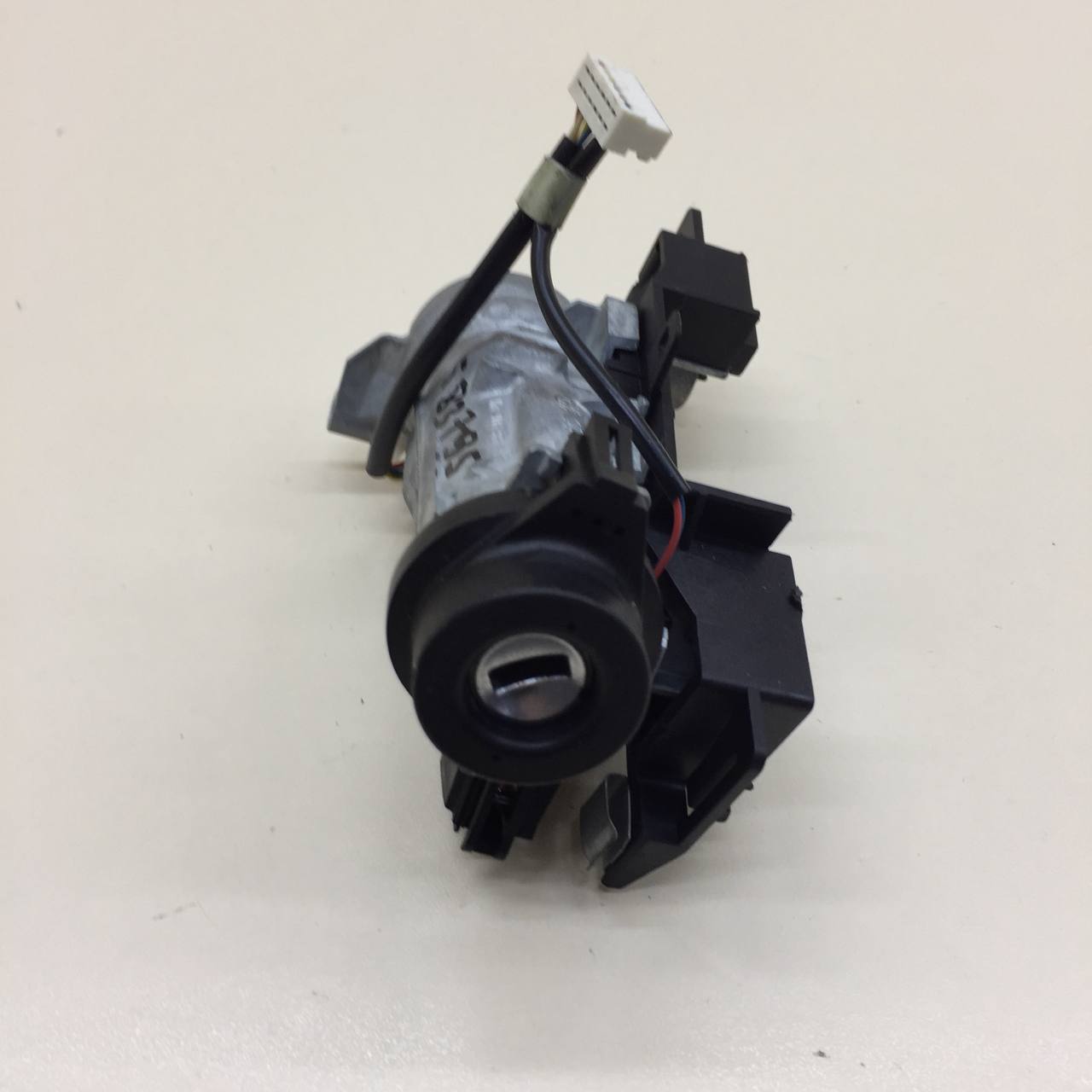 Замок зажигания Volkswagen Jetta (A6) 2010-2019 Замок зажигания Volkswagen Jetta (A6) 2010-2019