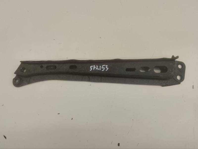 Балка передняя продольная Toyota Auris (E150) 2006-2012