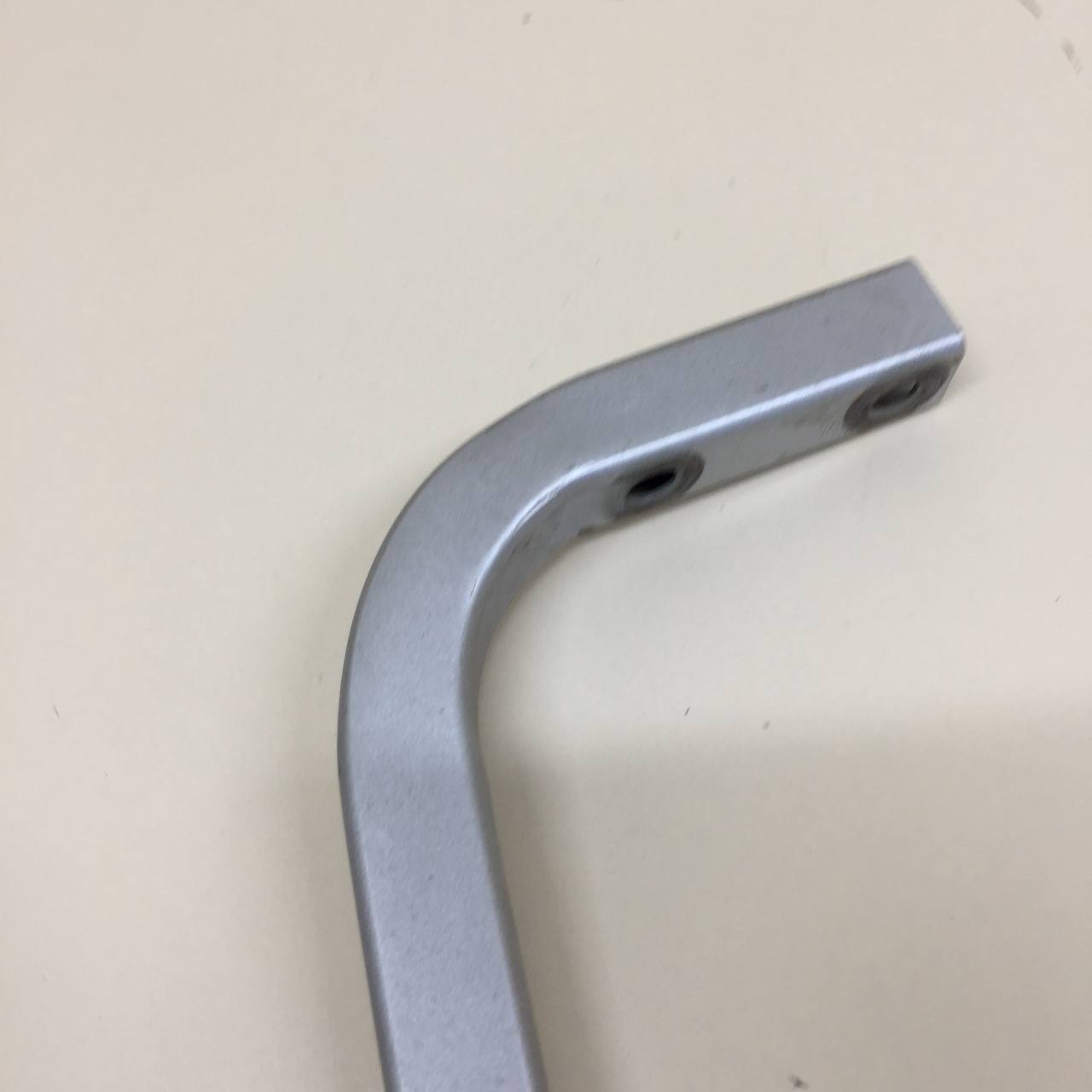 Петля крышки багажника Renault Logan (1) 2005-2014 Петля крышки багажника Renault Logan (1) 2005-2014