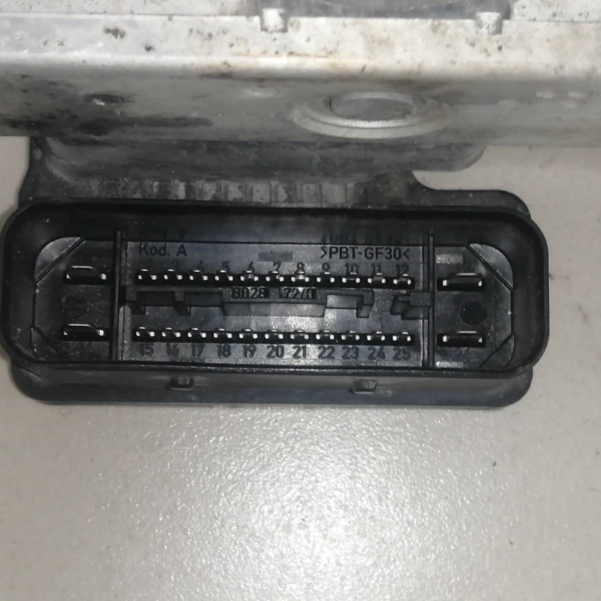Блок ABS (насос) Skoda Superb 2008-2015