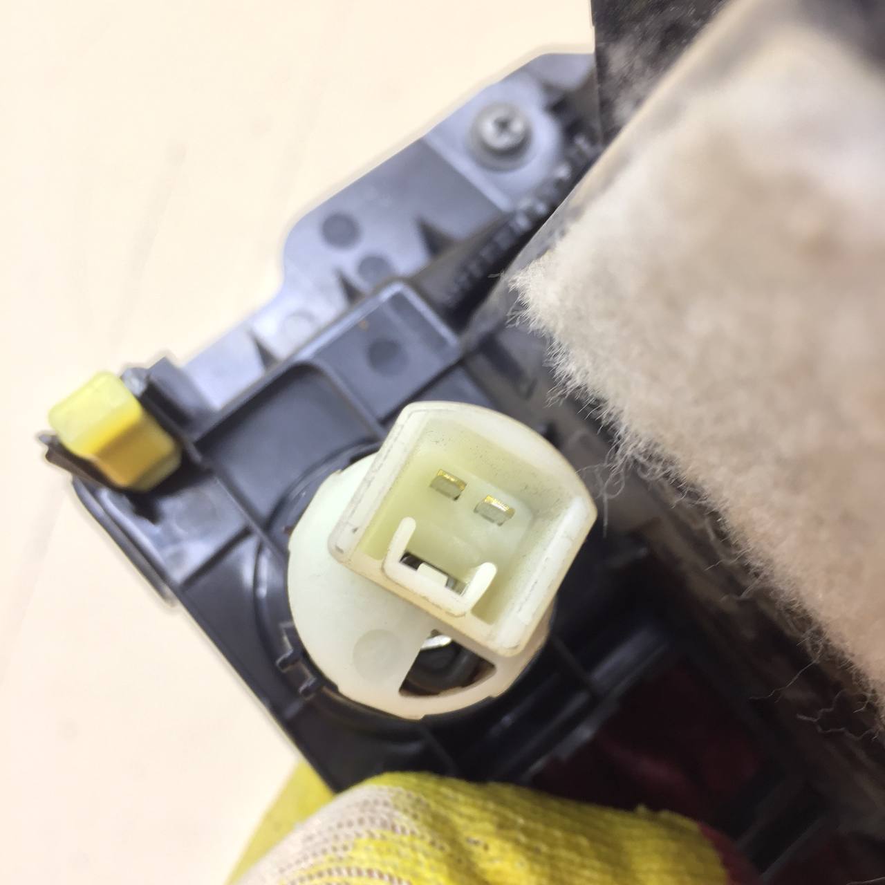Ящик передней консоли Toyota Corolla E180 2013-2019