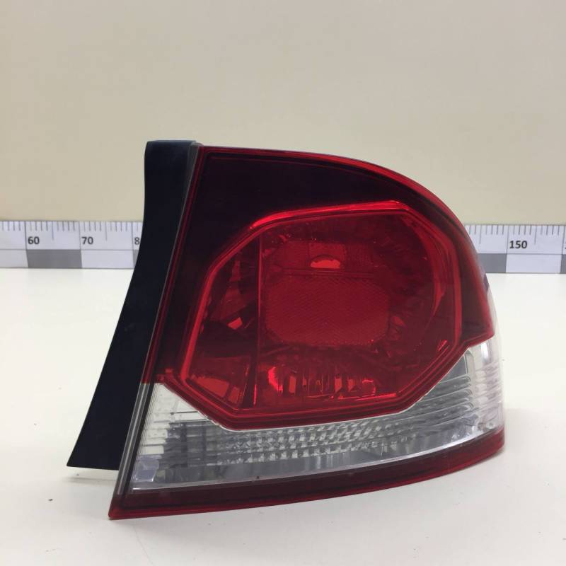 Фонарь задний наружный правый Honda Civic 4D 2006-2012