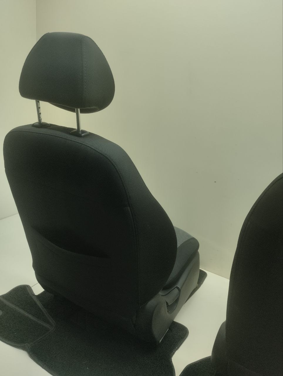 Сиденье (комплект) Hyundai Solaris (RB) 2010-2017 Сиденье (комплект) Hyundai Solaris (RB) 2010-2017